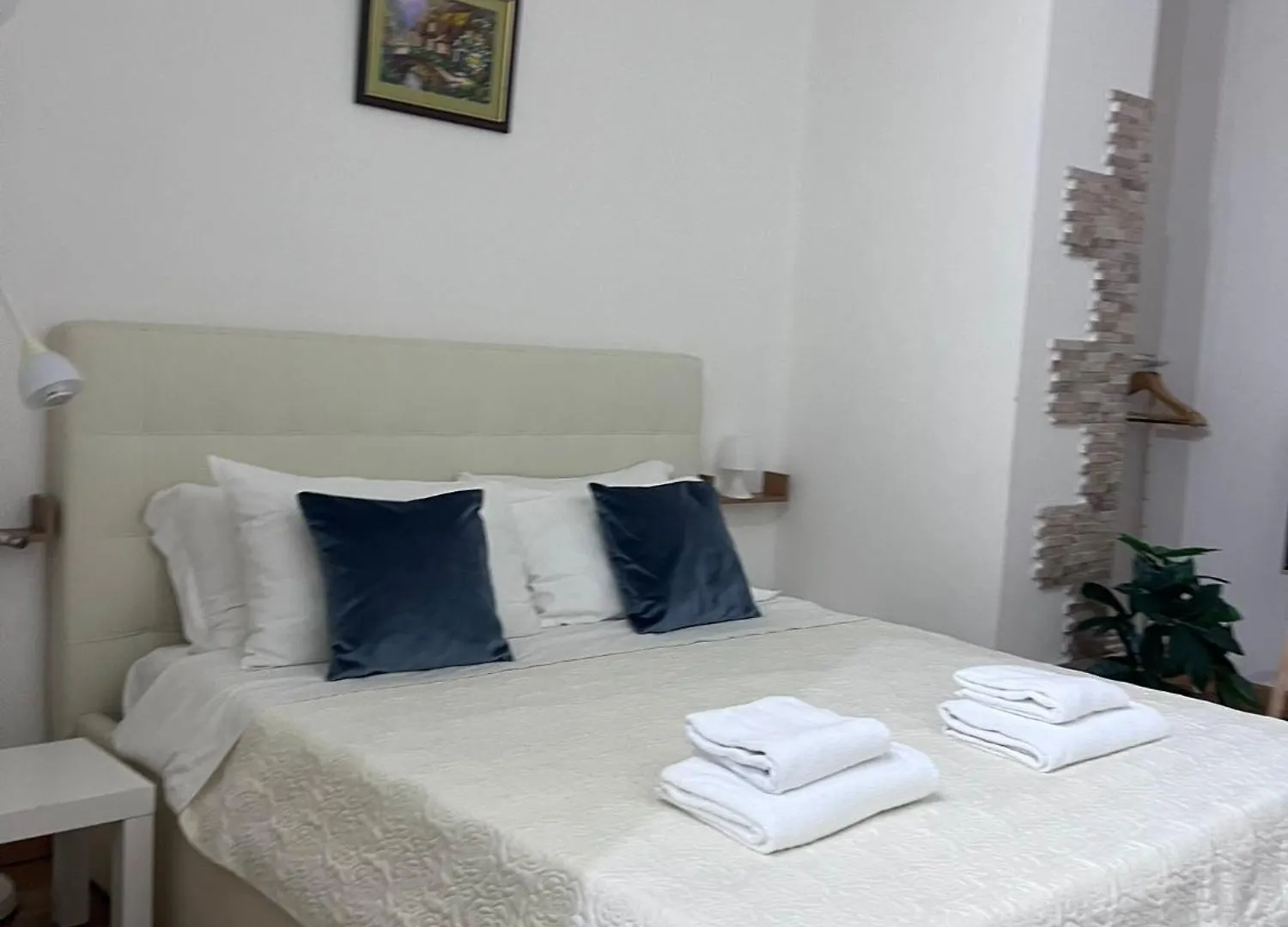 Guest house Well Come - Piazza Plebiscito Naples Italy